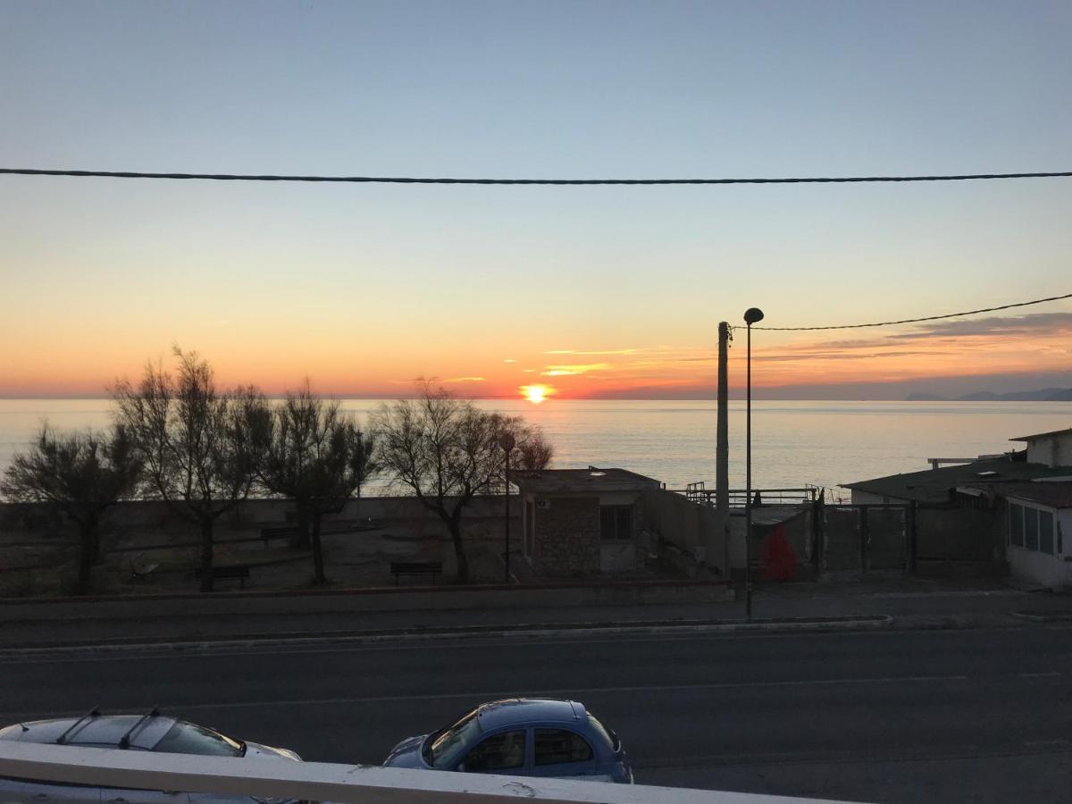 Villa Belvedere Mini Appartamento Pontecagnano Eksteriør billede