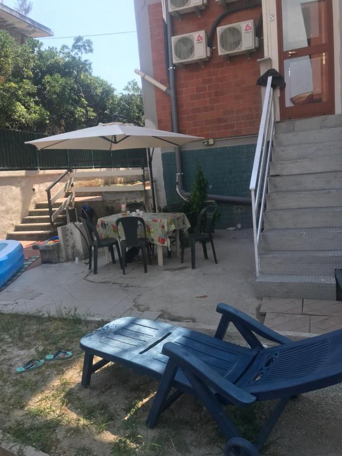 Villa Belvedere Mini Appartamento Pontecagnano Eksteriør billede