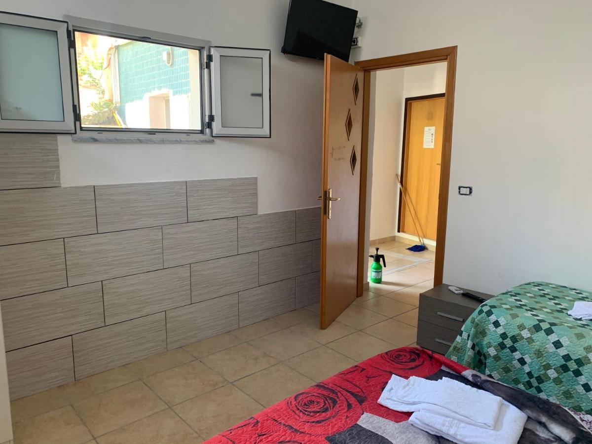Villa Belvedere Mini Appartamento Pontecagnano Eksteriør billede